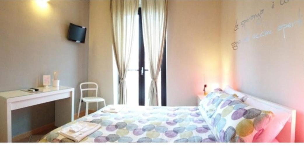 Bed And Breakfast Charming House Barletta Exterior foto